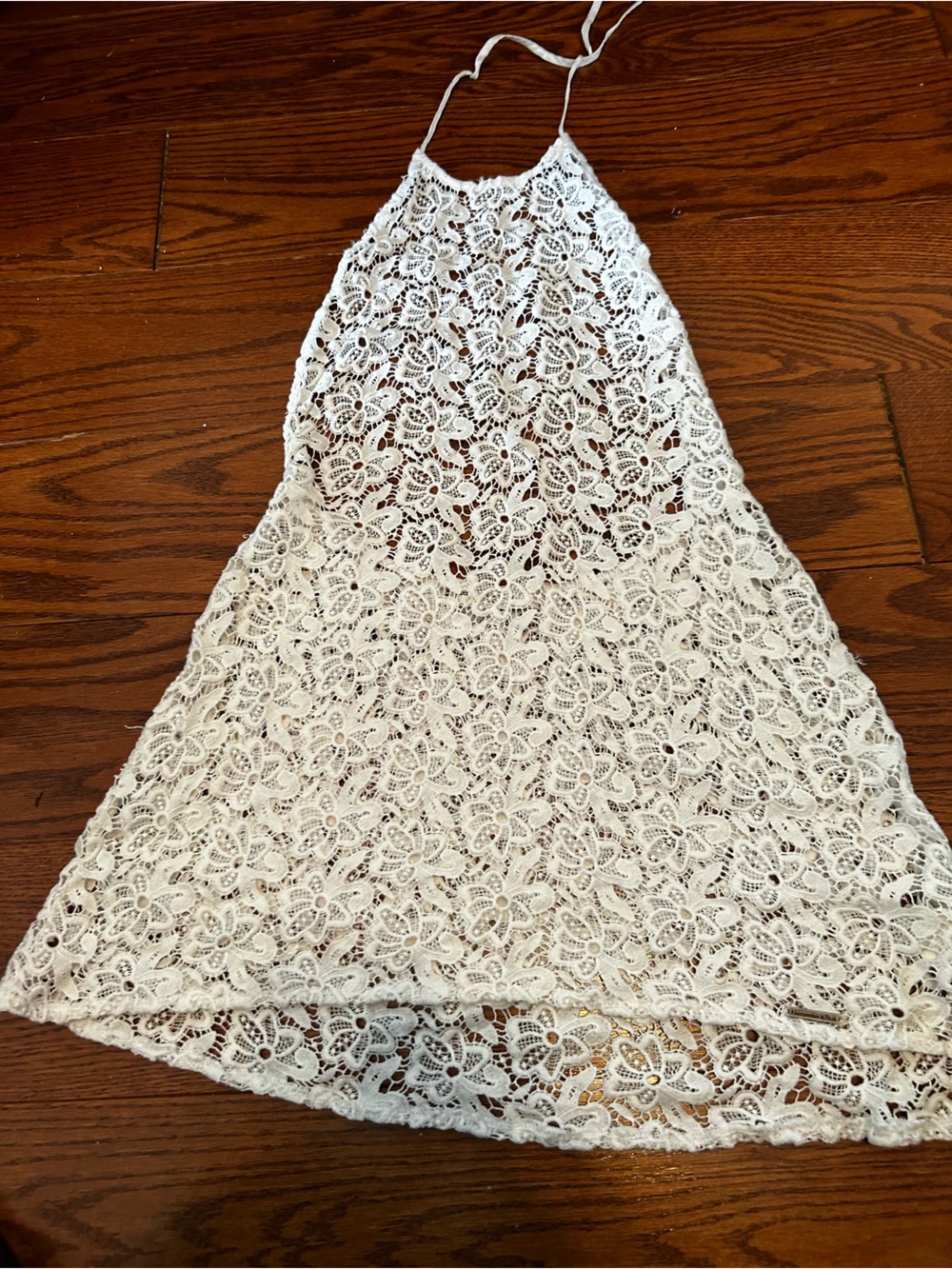 Abercrombie & Fitch White Floral Lace halter top. Perfect summer days. Used.